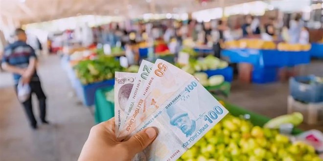 'Enflasyon d��se de hayat pahal�l��� bitmez'