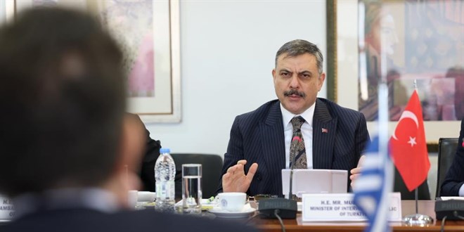 Bakan �ift�i: Yunanistan'dan 60 ki�inin iadesini h�zland�rmas�n� istedik - Son Dakika Haber