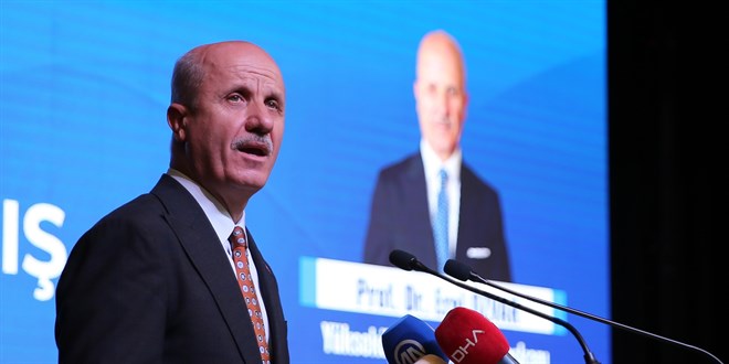 �zvar'dan �niversitelere �a�r�: Ders m�fredatlar� acilen g�zden ge�irilmeli
