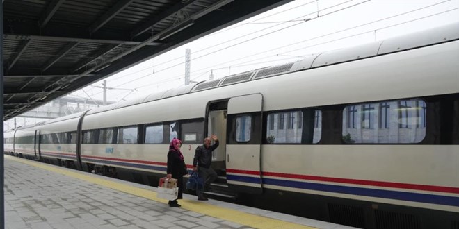 �erkezk�y-Kap�kule H�zl� Demiryolu Hatt�'nda seferler ba�lad� - Son Dakika Haber