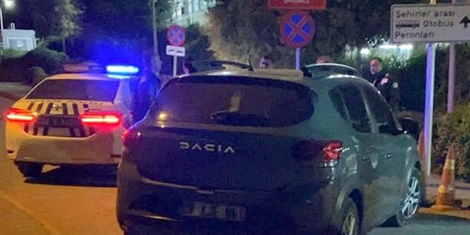 Taksiciler ihbar etti; korsan taksiciye 100 bin lira ceza