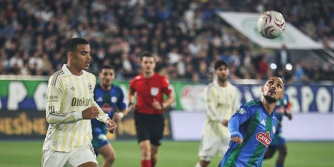 Fenerbah�e, �aykur Rizespor'u deplasmanda ma�lup etti