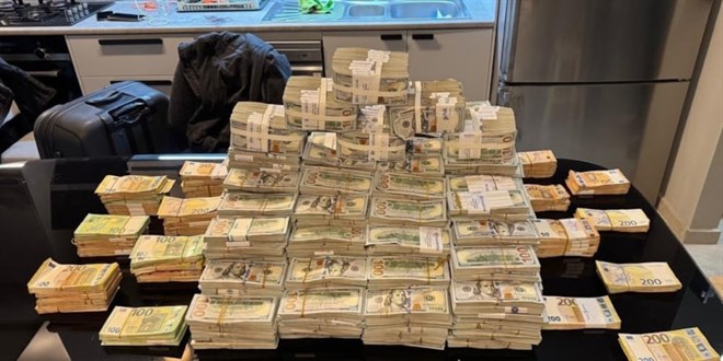 Esenyurt soru�turmas�nda 'kasa evi' bulundu: Y�ksek miktarl� d�viz ��kt� - Son Dakika Haber