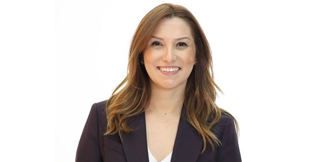Ankara Barosu'nun yeni ba�kan� El�in �zge �im�ek �a�layan oldu