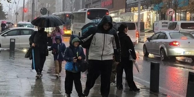 �stanbul'da okullar yar�n da tatil olacak - Son Dakika Haber
