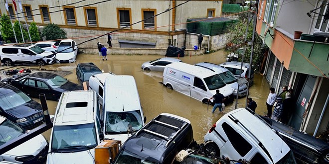 Yetkililer uyard�: Bir kuvvetli ya��� daha bekleniyor!