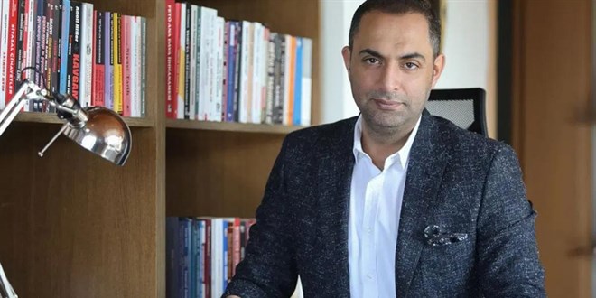 Ev hapsindeki gazeteci A��rel g�zalt�na al�nd� - Son Dakika Haber
