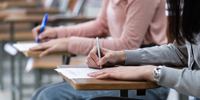 �zvar uyarm��t�: �niversitelerde test s�nav� d�nemi kapan�yor mu? - Son Dakika Haber