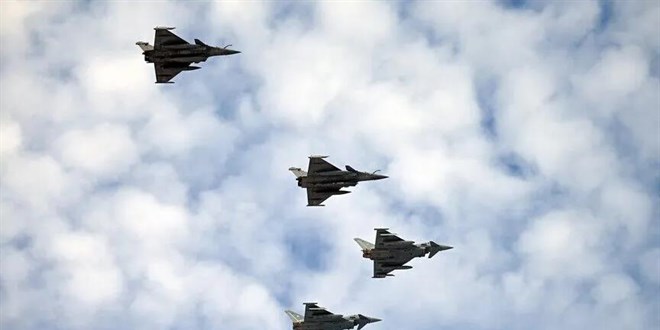 Litvanya'da hava sahas� alarm�: NATO sava� u�aklar� havaland�