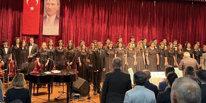 Sincan Itri G�zel Sanatlar Lisesinde 'Kim Var' sanat etkinli�i d�zenlendi