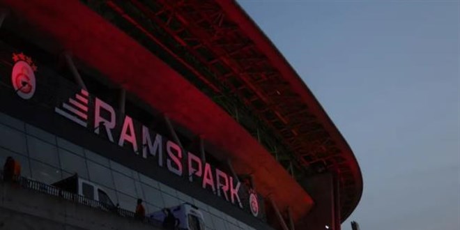 RAMS Park'ta �atlak ve toprak kaymas� iddias�