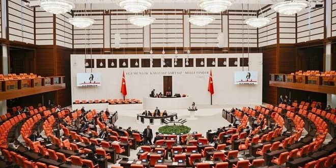 TBMM'nin yeni hafta g�ndemi: Fon tasfiyesi, K�z�lay Kanunu ve 2027 b�t�esi - Son Dakika Haber