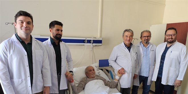D�nyada 3, T�rkiye'de ilk: Giresun'da, t�p literat�r�ne girecek ameliyat
