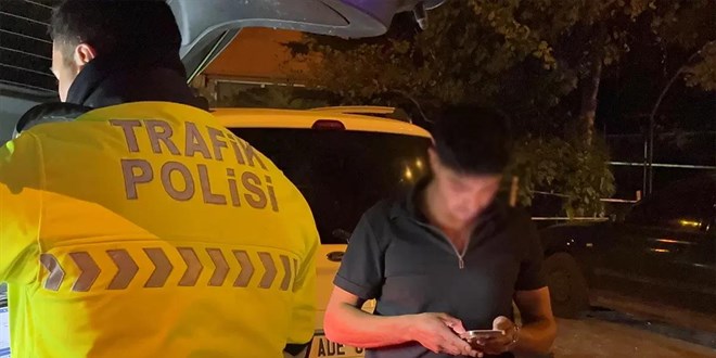 Alkoll� s�r�c�den polise tehdit: Bende dava a�ar�m