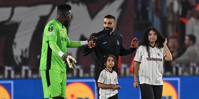 Trabzonspor kalecisi Onana trafik kazas� ge�irdi