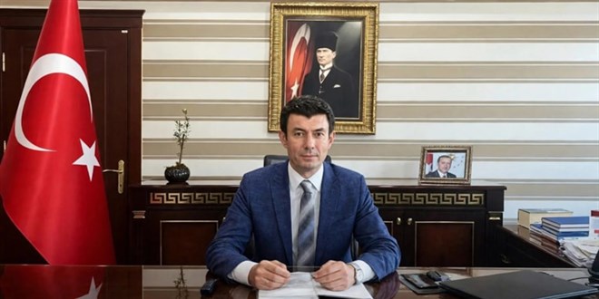 Vali Yard�mc�s�n�n �l�m�nde 'ili�ki' iddias�: Ba�savc� Vekili a���a al�nd�