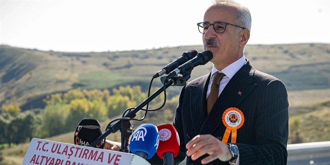 Y�ll�k 560 milyon lira tasarruf: 45 dakikal�k yol 24 dakikaya indi