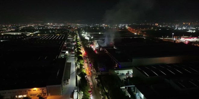 Manisa'da ak� fabrikas�nda yang�n: Valilikten a��klama geldi