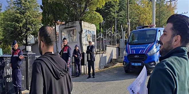 Lasti�i patlayan otomobildeki 3 aday�, KPSS'ye jandarma ekipleri yeti�tirdi - Son Dakika Haber