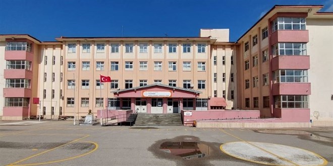 KPSS Orta��retim'e ge� kalan aday s�nava al�nmad� - Son Dakika Haber