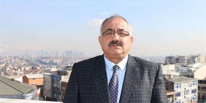 Kalp krizi  ge�iren Prof. Dr. Ayhan �amandar vefat etti