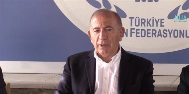 '�zg�r �zel, K�l��daro�lu'ndan �z�r dilerse CHP'ye d�nebilir'