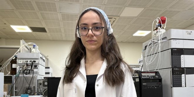 17 ya��ndaki �zt�rk, T�rkiye'nin en gen� akademik dergi hakemi oldu - Son Dakika Haber
