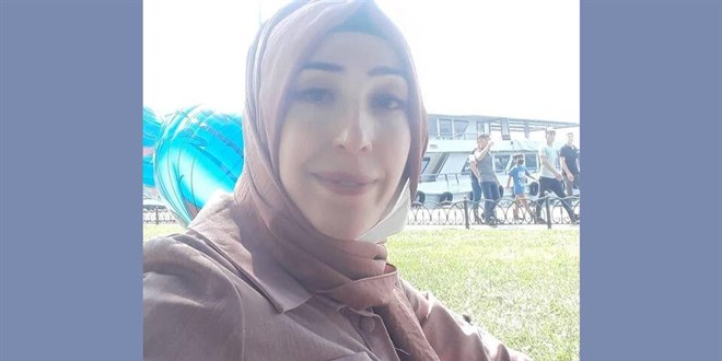 �ocuklar�n� kurtarmak i�in kenara itti, minib�s�n alt�nda kald� - Son Dakika Haber