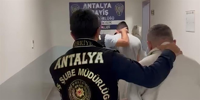 Antalya'da sahte ba�savc� vekili ve 2 su� orta�� tutukland� - Son Dakika Haber