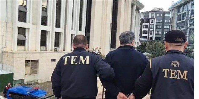 Resim ��retmeni sosyal medya payla��m� sebebiyle tutukland�
