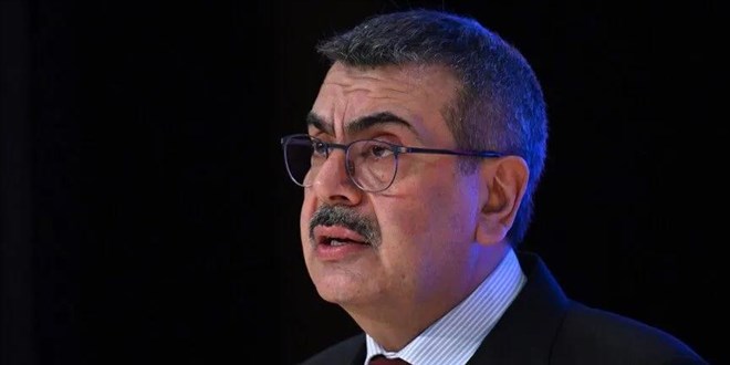 Milli E�itim Bakan� Tekin'den 29 Ekim Cumhuriyet Bayram� mesaj�