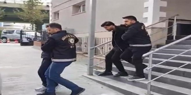 Kaza sonras� deh�et: Servis �of�r�n� d�v�p 80 bin liras�n� ald�lar - Son Dakika Haber