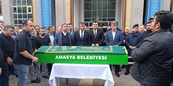 Bisikletiyle duvara �arpan adliye personeli hayat�n� kaybetti - Son Dakika Haber