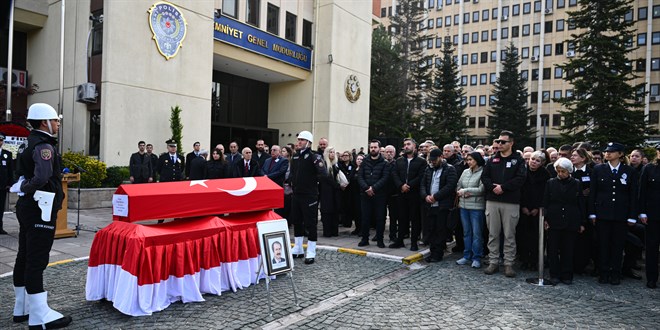 Eski Devlet Bakan� �nal Erkan son yolculu�una u�urland� - Son Dakika Haber