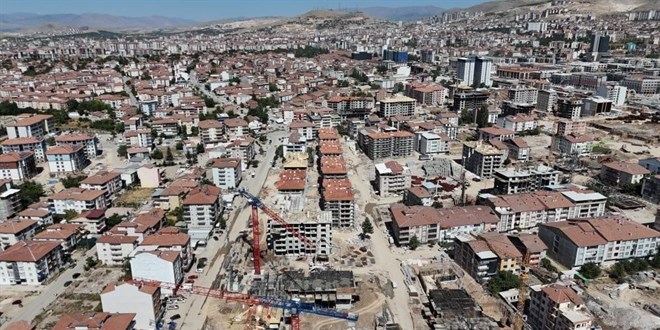 Deprem enkaz� soru�turmas�: Eski vali yard�mc�s� dahil 6 g�revliye soru�turma izni - Son Dakika Haber