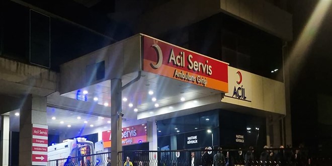 Arkada��n�n omzundaki t�fek ate� ald�, 15 ya��ndaki Orhan �ld� - Son Dakika Haber