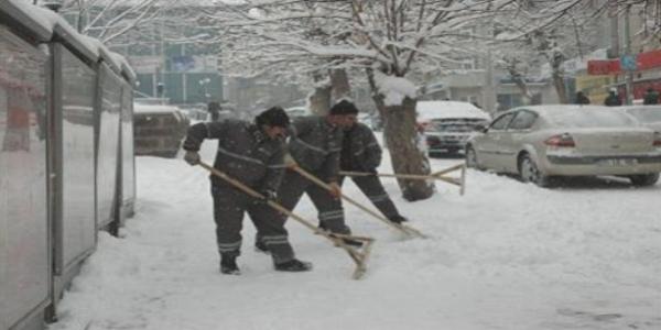 Erzurum kar'a teslim