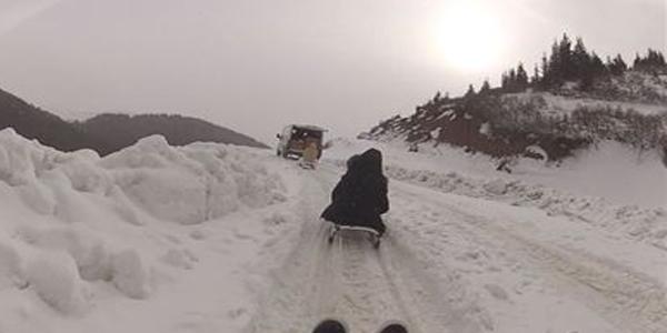 Giresun yaylaları beyaza büründü
