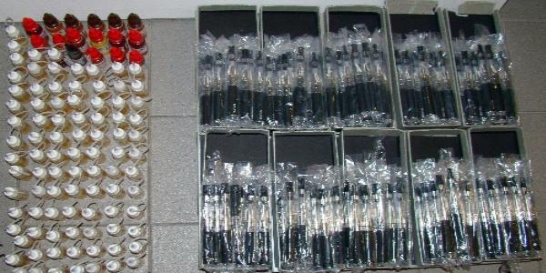 Cipteki gofret kutularından 32 bin TL değerinde elektronik sigara çıktı