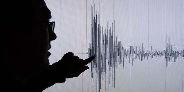 Flaş!... 6.2'lik deprem İstanbul'u da salladı