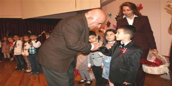 Okumayı öğrendiler bayram yaptılar