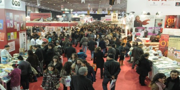 Y�l�n ilk kitap fuar� Adana'da