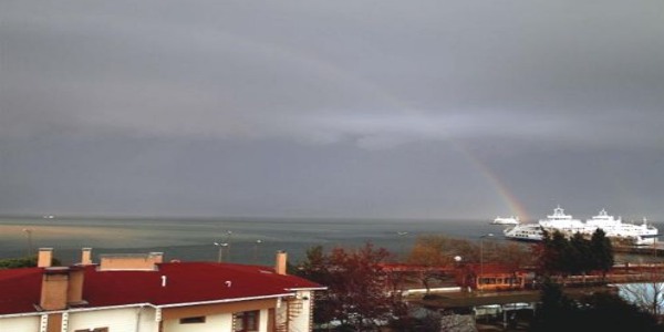 Çanakkale Boğazı'nda iki gökkuşağı