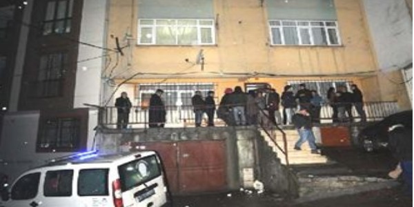 Kağıthane'de toprak kayması