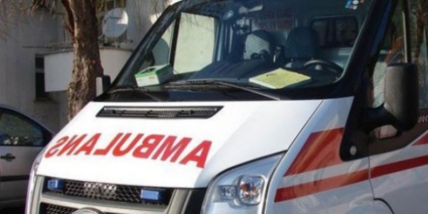 Üzerine televizyon düşen çocuk hayata tutundu