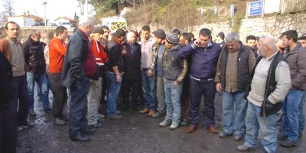 Zonguldak'ta mahallelinin yol isyan�