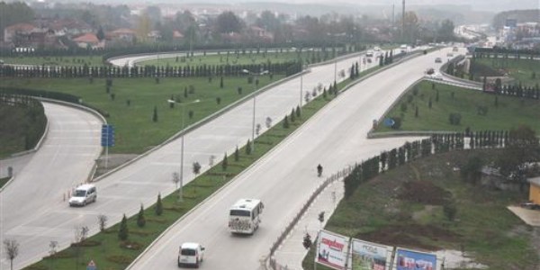 Düzce Konutlar Yolu'nun adı Zahid Kevseri Bulvarı oldu