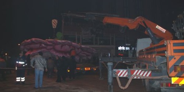 Isparta'daki dev gül heykelleri kaldırılıyor