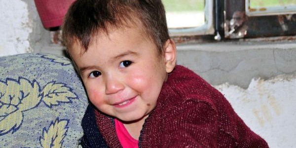 Minik Nehir'in evinde sinek alarm�