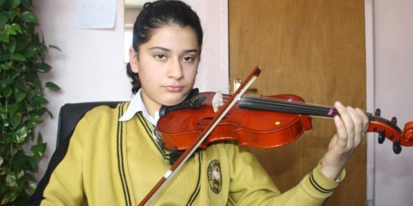 Eğitimdeki başarısı kız çocuklarına örnek oldu